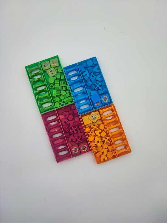 Insert do gry Tiletum w raz z dodatkiem