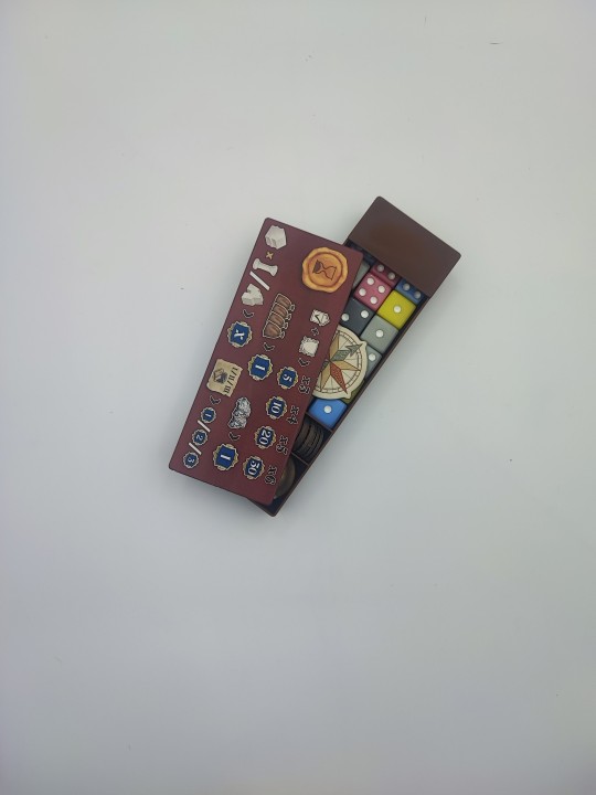 Insert do gry Tiletum w raz z dodatkiem