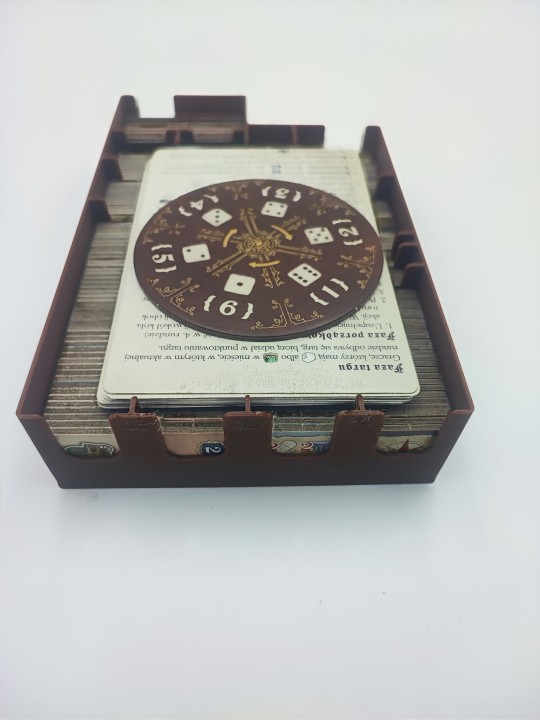 Insert do gry Tiletum w raz z dodatkiem