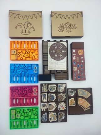 Insert do gry Tiletum w raz z dodatkiem