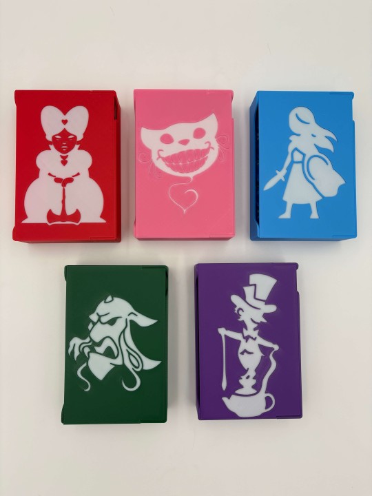 Insert do gry planszowej Wojna w krainie czarów plus dodatek Odłamki Szaleństwa