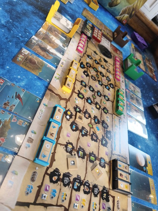 Insert do gry wędrowcy znad południowego tygrysu z dodatkiem Przychody i Przypływy