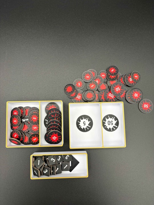 Insert do gry planszowej Primal: Przebudzenie – organizer druk 3D